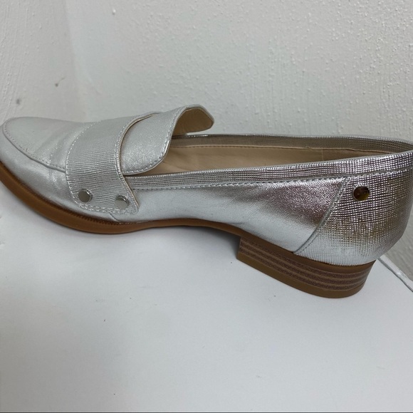 Women’s Silver Metallic Leather Loafers by Nine West. Sz 6M - Picture 15 of 16